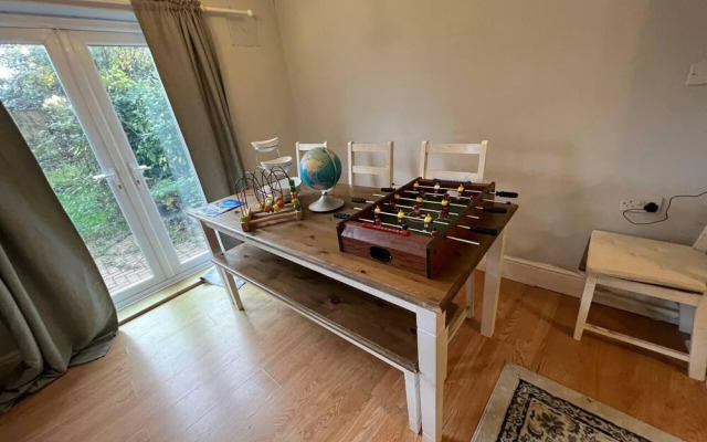Cosy 2-bed House in Hucknall, Nottingham