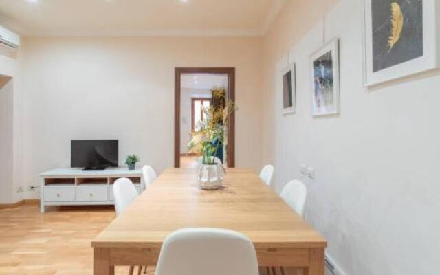 Iflat Spanish Steps Blue Apartment