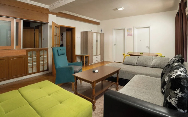 Lion Guest House