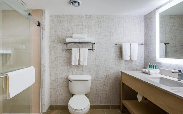 Holiday Inn Express & Suites Halifax-Bedford