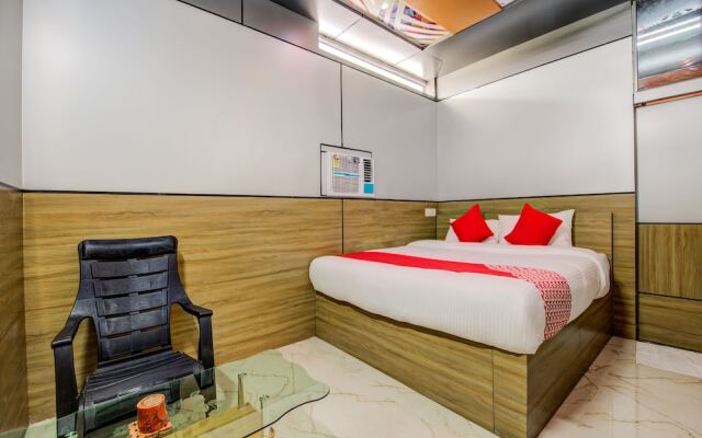 OYO 18561 Hotel Athiti