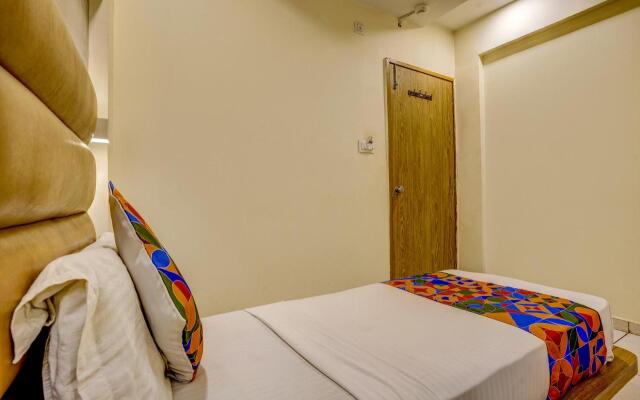 Fabhotel Silver Palace