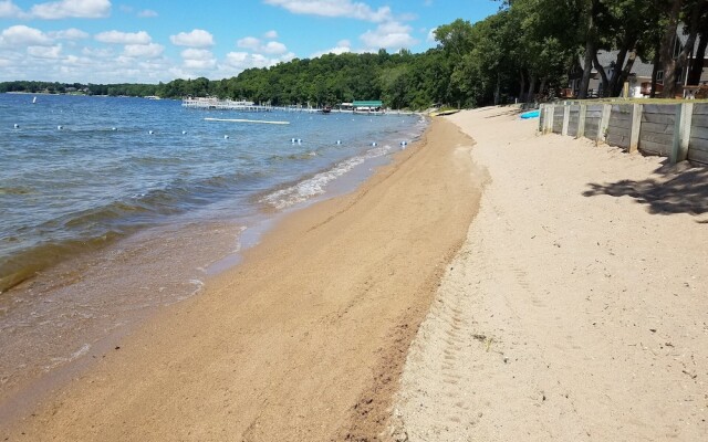 Viking Bay Resort & Lodge