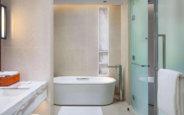 Hyatt Regency Phnom Penh