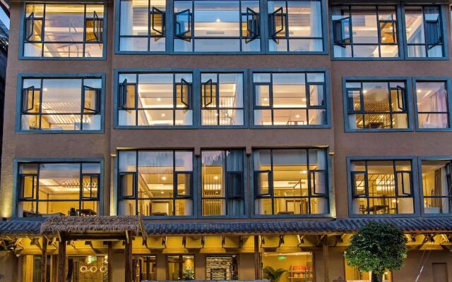 Wuyishan Old Street Hill Lodge