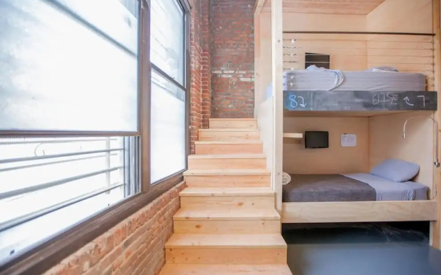 PodShare DTLA Arts District - Hostel