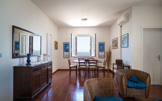 Villa On Seaside With Pool, Puglia