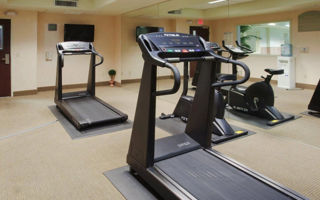 Holiday Inn Express Sacramento Airport Woodland by IHG
