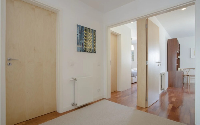 Liiiving - Bright Light Apartment