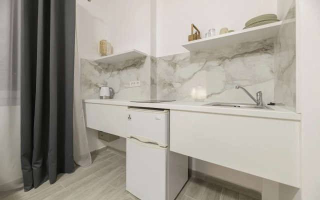 Denise Studios & Apartments