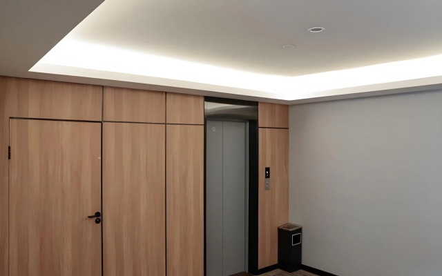 GreenTree Inn Express Shandong Qingdao Chengyang District Aodong Road