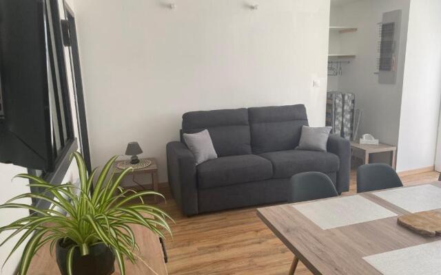Joli T2 dans une maison de village