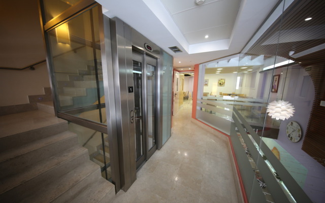 Alda Entrearcos Hotel