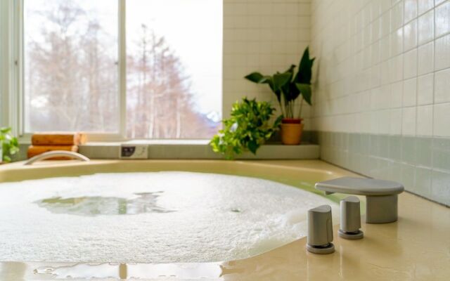 Canopy Cortina Lodge