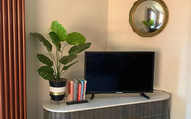 Fig Tree Flat - Recently Renovated