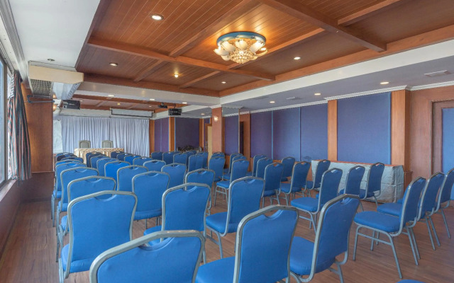 Nonthaburi Palace Hotel