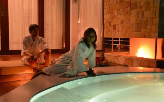Cominsia Lodge