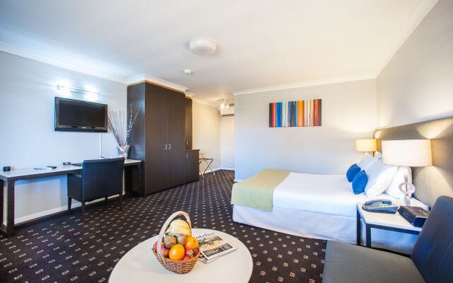 Ramada Hotel & Suites Sydney Cabramatta