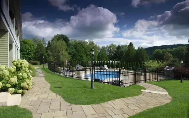 Champlain Condo 102