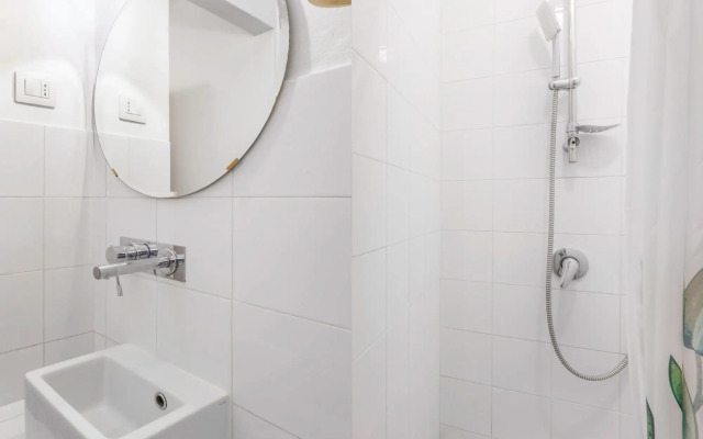 Elegant 3-Bedroom Apartment in the Historic Center