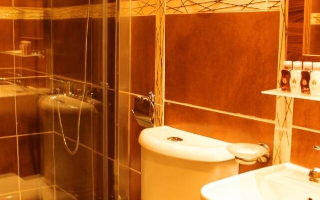 Somya Hotel