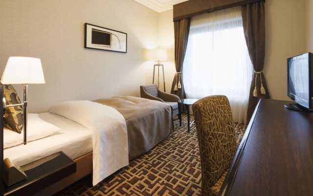 Okura Chiba Hotel
