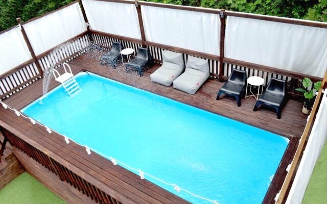 Taean Pino624 Pension