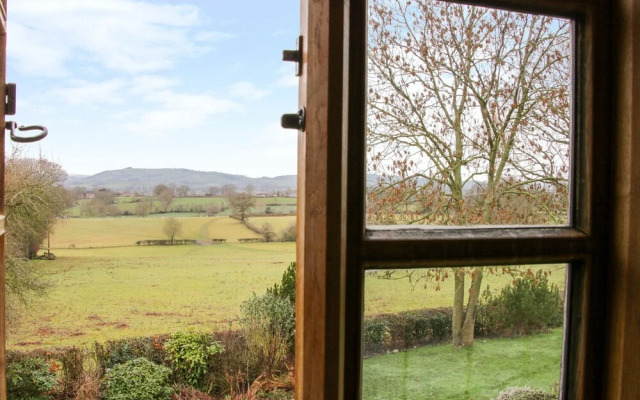 Holmwood, Montgomery