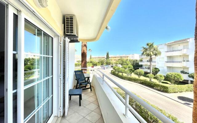 Amazing 1 bedroom apartment near Marina