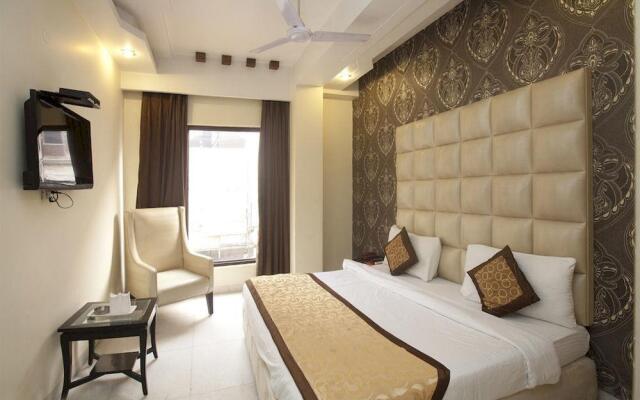 OYO Rooms Karol Bagh 1078