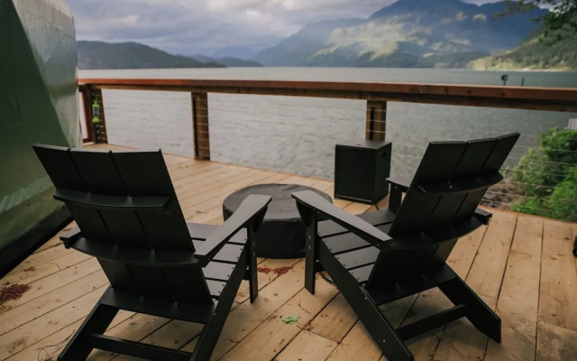 The Lodge on Harrison Lake