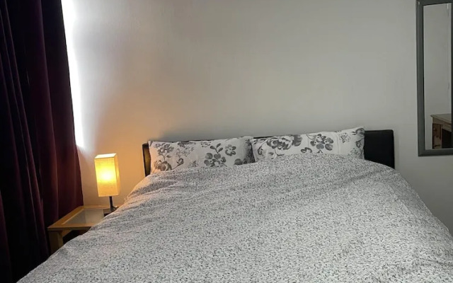 Inviting 2-bed Apartment Near Heathrow