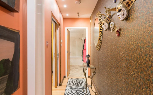 Quirky 1 Bedroom Apartment Next to Holyrood Palace