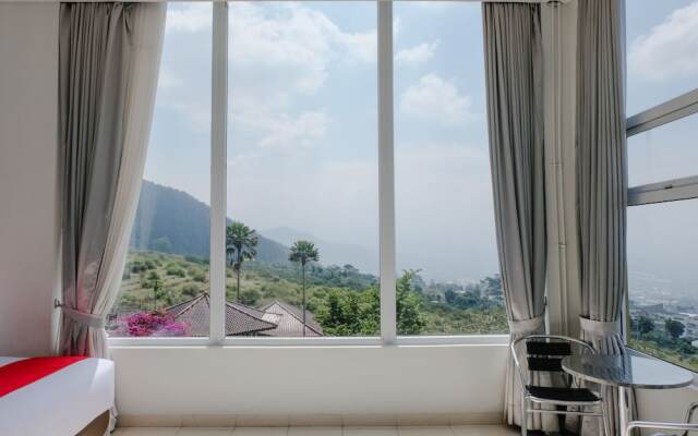 Villa Bukit Panderman Residende by OYO Rooms