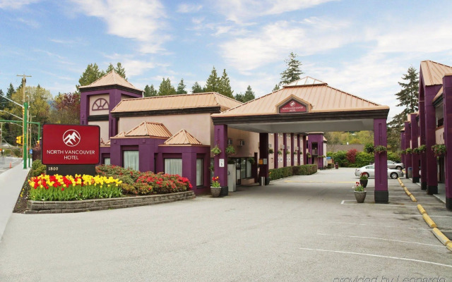 North Vancouver Hotel