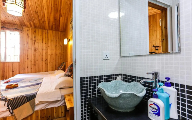 Wuzhen Jingyou Inn