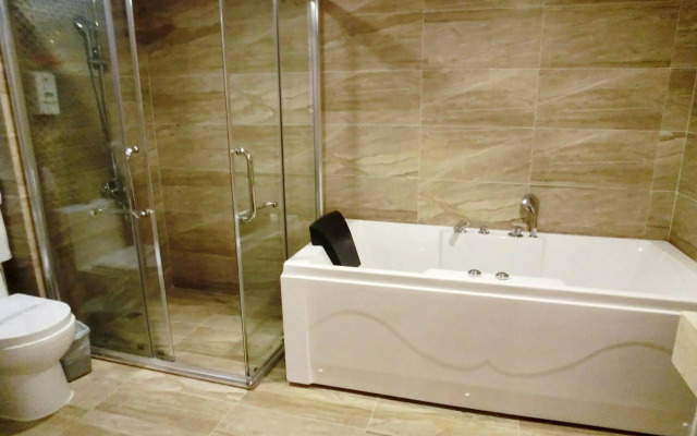 HaikouTWELVE OAKS HOTEL
