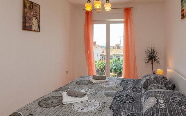 Beautiful Apartment in Pula With Wifi and 4 Bedrooms