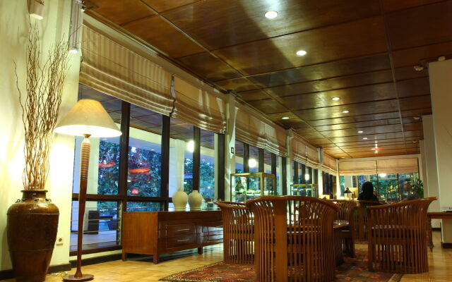 Mesra Business & Resort Hotel