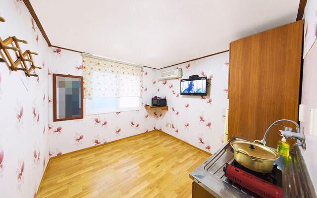 Daecheon Green Pension