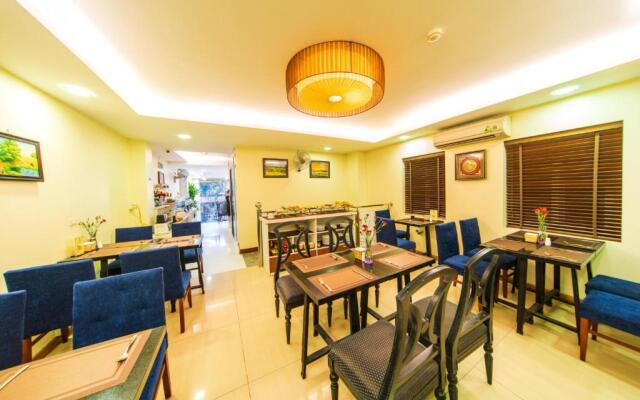 Golden Legend Diamond Hotel