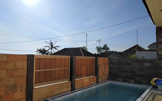 Puncak Pinus and Pool