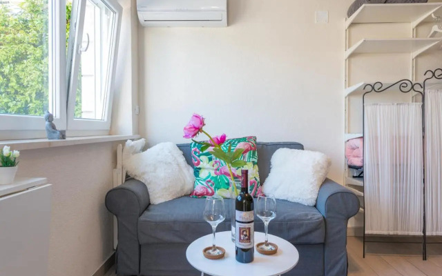 Brand New Studio With Terrace & Parking