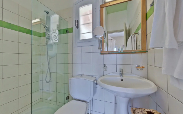 Adrakos Apartments - Adults Only