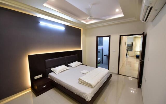 StayEden - Modern & Upscale 3BHK Airport