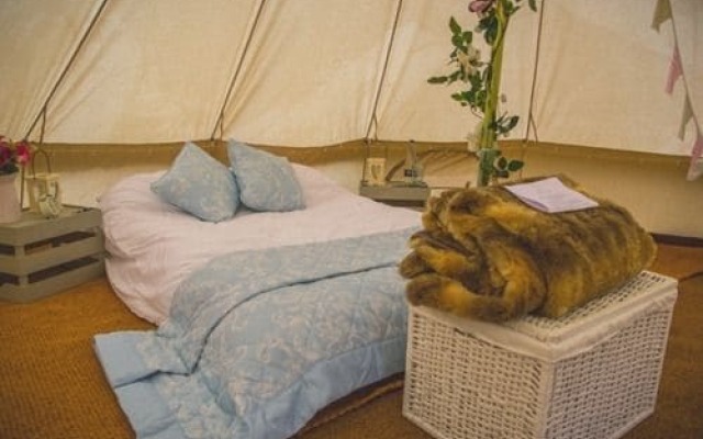 Skipbridge Farm Shepherds Huts