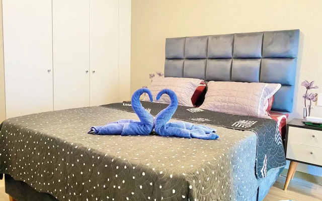 Family Apartment with a View (1309)