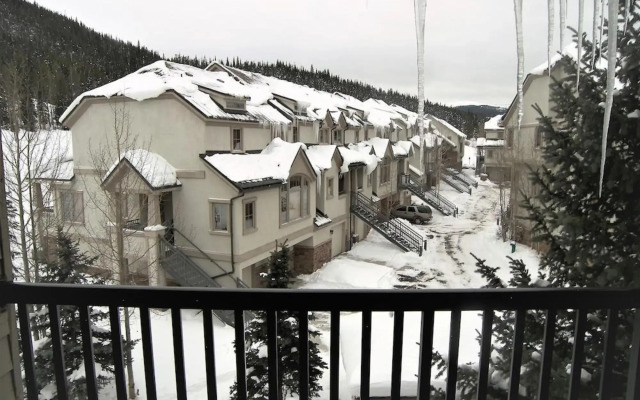 Fox Pine Lodge 3 Bed 3 Bath