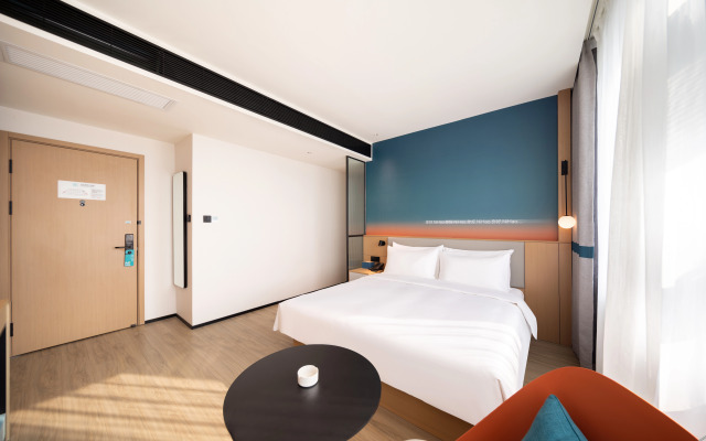 Ni Hao Hotel (Anyang Linzhou Changan Road)
