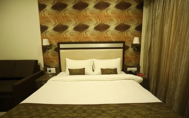 Hotel Seven Sky